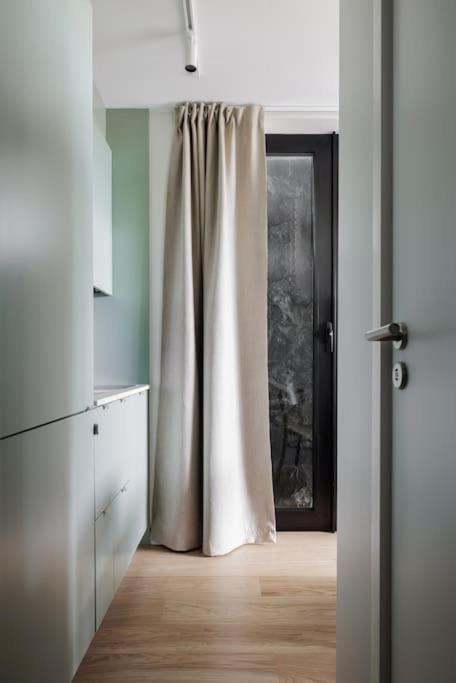 Brand New Amidst Ancient Ruins Oasis Leilighet Stockholm