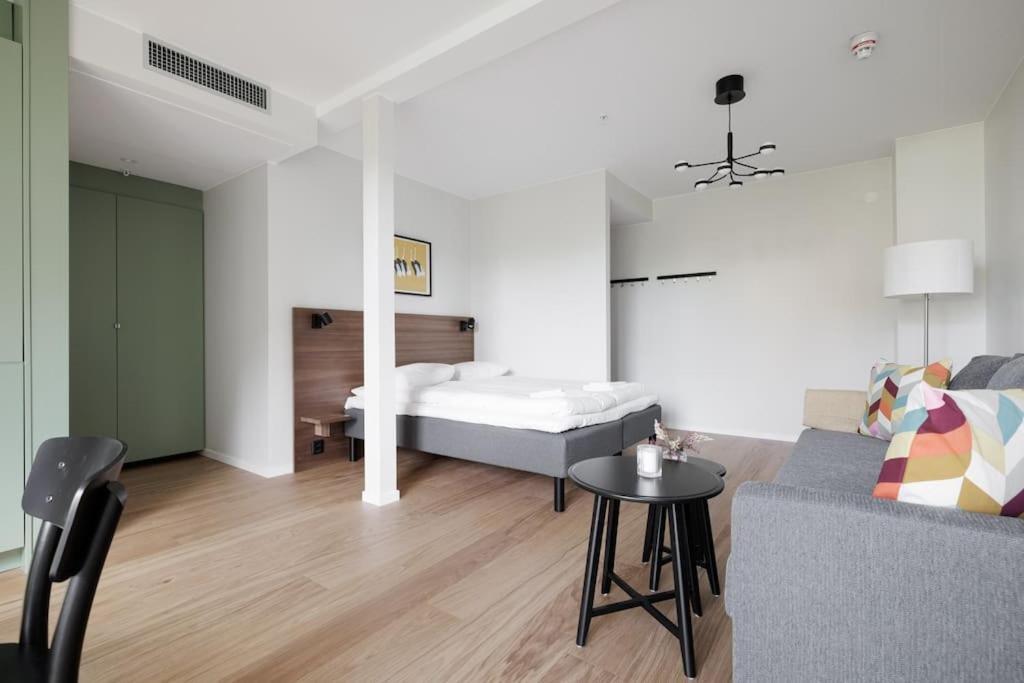 Leilighet Brand New Amidst Ancient Ruins Oasis Stockholm