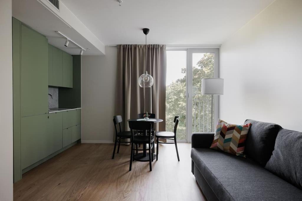 Brand New Amidst Ancient Ruins Oasis Leilighet Stockholm