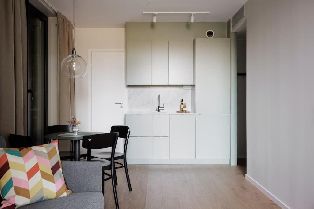 Brand New Amidst Ancient Ruins Oasis Leilighet Stockholm